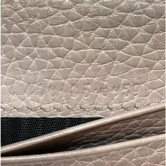 GUCCI Animalier Bee Blind for Love Leather Compact Wallet 🐝❤️‍🔥 - Picture 6 of 17